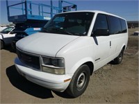 2000 GMC Safari Cargo Van