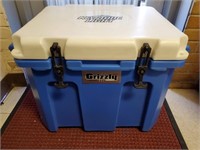 Keystone Light Grizzly Cooler