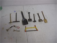 Mini outils en métal