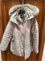 Ladies Details Intl sz Large coat