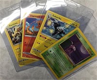 Pokémon cards w/ case 4 Total