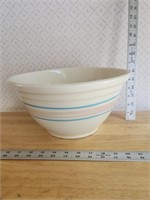 Awesome Oven ware bowl