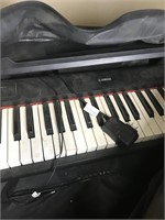 Yamaha Keyboard with Base, Works