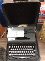 Vintage royal typewriter in case