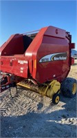 NEW HOLLAND BR780A ROUND BALER W/ MONITOR