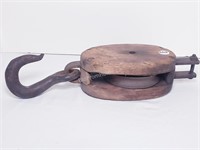 ANTIQUE WOODEN PULLEY