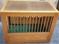 11 - PET CRATE / SIDE TABLE