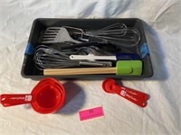 Tray and assortment of utensils