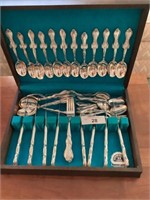 W. Rogers & Son Silver plated silverware set