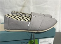 Tom’s Ladies Shoes Size 8