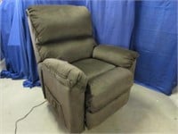 like new lane lift chair (used only 2 weeks)