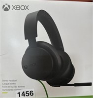 XBOX STERO HEADPHONE RETAIL $90