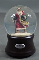 2013 Santa Wind Up Musical Snow Globe