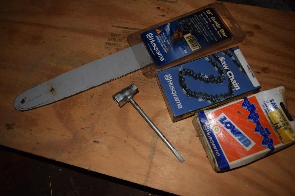 Chainsaw Chains, Bar & Wrench