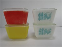 4 SMALL PYREX FRIDGE CONTAINERS