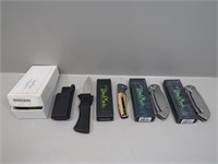 4 Bench Mark folding knives with original boxes –