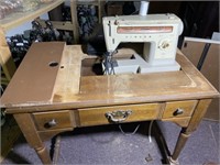 Singer Stylist 538 Sewing Table