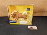 Breyer bucking bronc in box (not original box)
