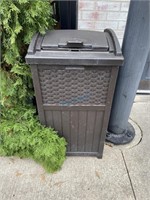 Outdoor Waste Receptable