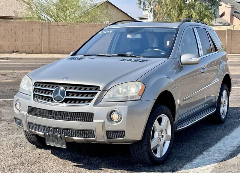 2008 Mercedes-Benz M-Class ML 550 4 Door SUV