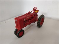 McCormick Farmall Super M-TA tractor 1/16