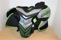 BAUER ONE.6 FOOTBALL PADS