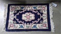 SMALL RUG - 36" X 24"