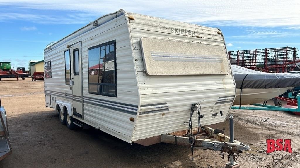 1989 Skipper Travel Camper Trailer 28'