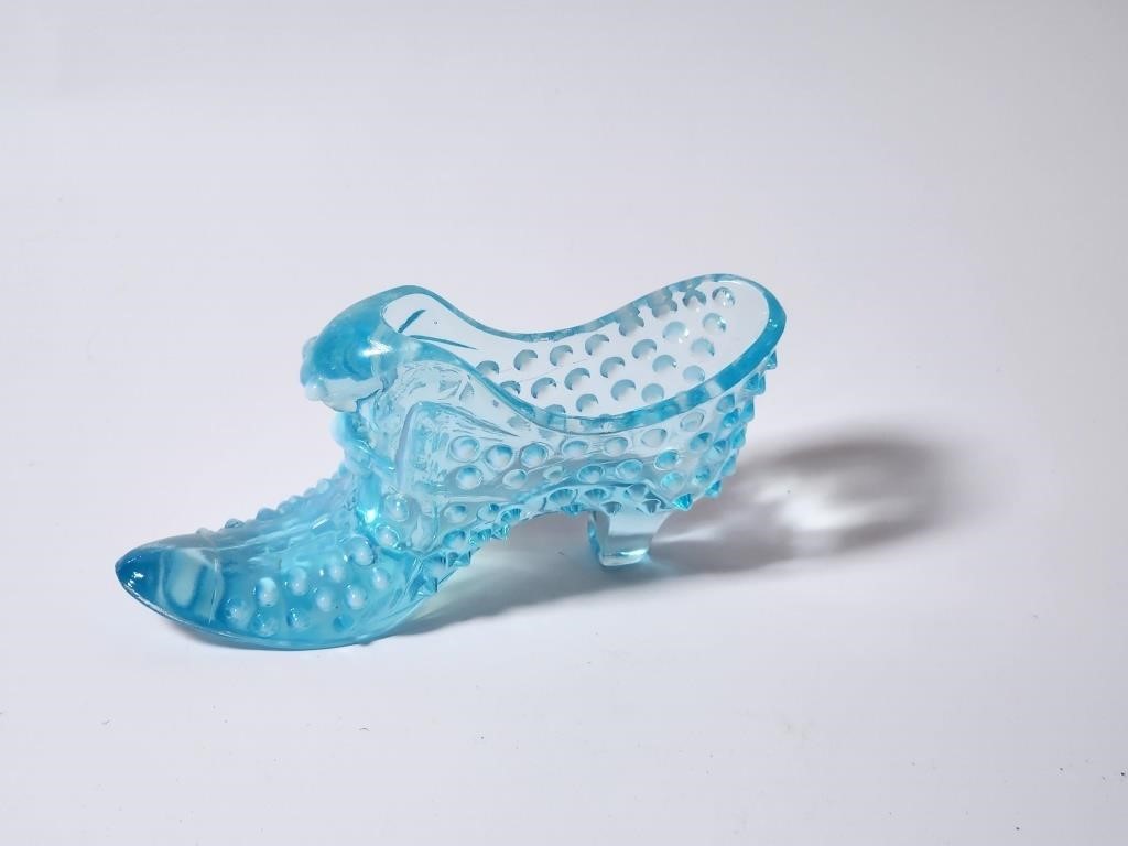 Fenton Light Blue Hobnail Slipper