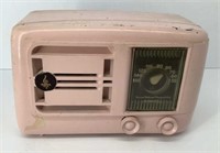* 1946 Emerson tume radio Model 507 Works well
