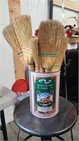 GROUP OF ANTIQUE WHISK BROOMS INCLUDING: ADVT.