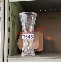 Lenox Fine Crystal Vase (Connex 1 )