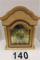 Battery Operated Mantle Clock