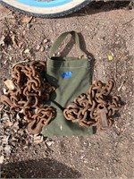 to large chains with carry bag