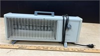 18" Mastercraft Electric Heater. Tested working.