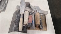 GROUP OF CONCRETE SMOOTHING AND EDGING TOOLS