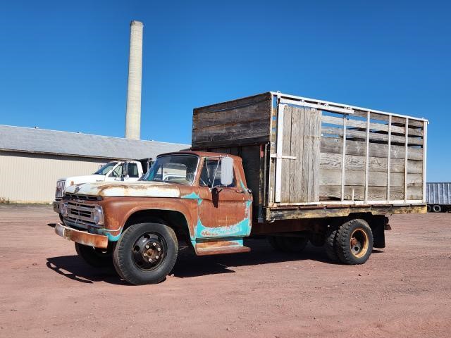 1962 Ford F-600 Stocktruck/Flatbed