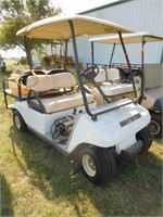 Club Car Golf Cart w/Charger, Needs Battery