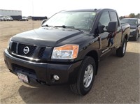 2011 Nissan Titan Pickup Truck