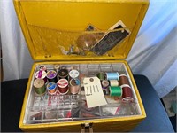 VINTAGE SEWING KIT BOX