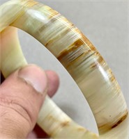 257 CTs Beautiful Onyx Bangle