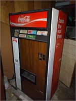 Vintage Coke Machine – Not Tested – No Keys