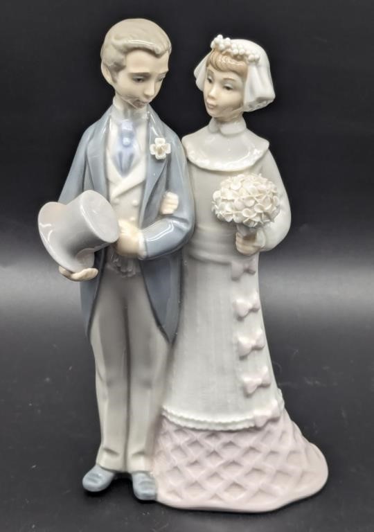 (L) Lladro wedding couple cake topper 7.5in h