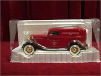 1/24 1934 CTC Ford Van Bank