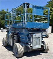 2014 Genie Dual Fuel Scissor Lift GS-4390