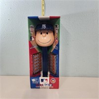 Peanuts Jumbo Size Pez