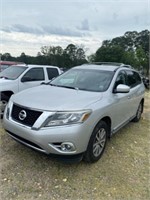 1193) '14 Nissan Pathfinder 139k miles, runs