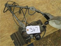 5" Vise w/ Light