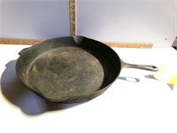 #14 Griswold cast iron skillet