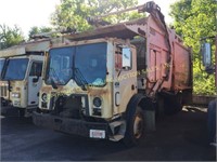 2009 MACK MRU-613 FRONT LOAD TRUCK